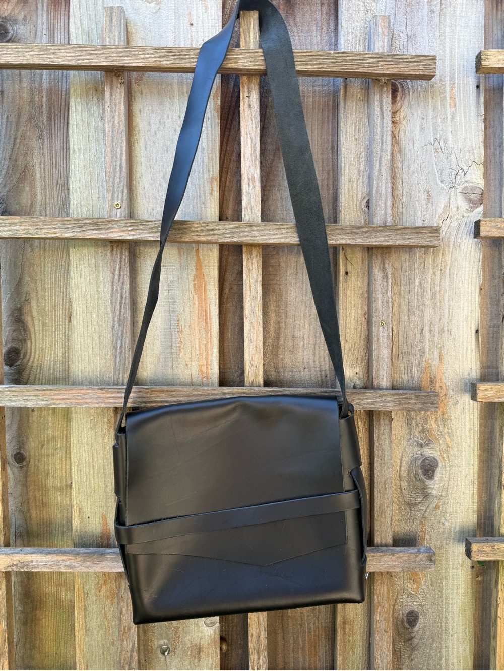Rustico Black Leather Crossbody Like New